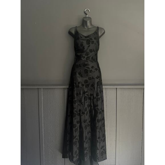 Vintage Dresses & Skirts - Vintage Goth Black Satin Velvet Rose Long Gown Train Zum Zum Niki Livas Size 10